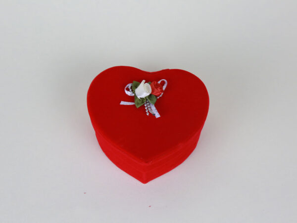 red-heart-gift-box