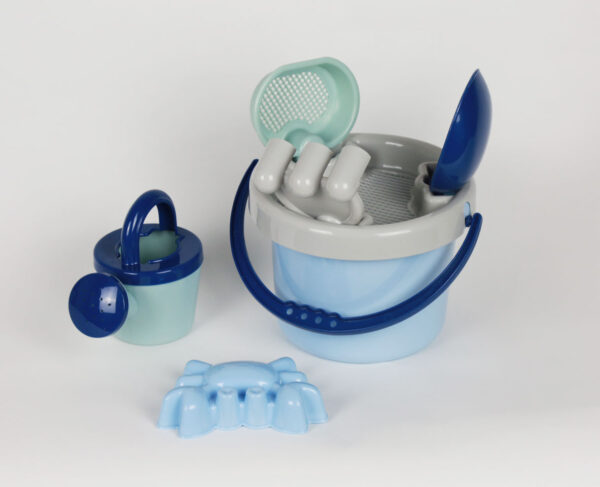 blue-bucket-with-beach-toys